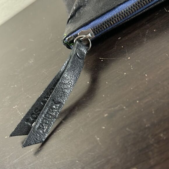 Essex Los Angeles Black Leather Up Zip Wallet Clutch Card Check Bills Holder - Picture 4 of 9